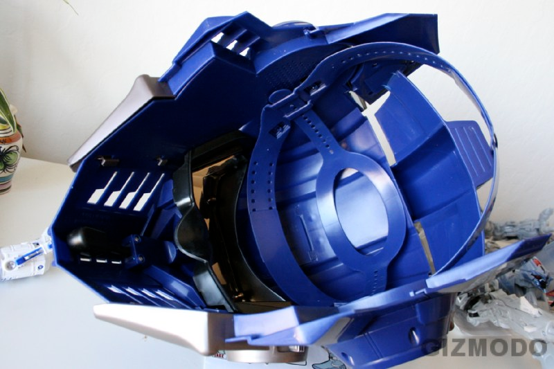 Illustration for article titled Optimus Prime Voice-Changing Helmet and Battle Blaster Review
